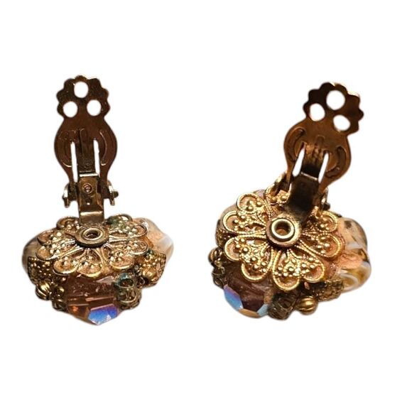 Vintage Aurora Borealis Cluster Clip-on Earrings - Picture 4 of 12